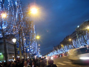 Champs Elysées à Noël Annie Mole/Flickr