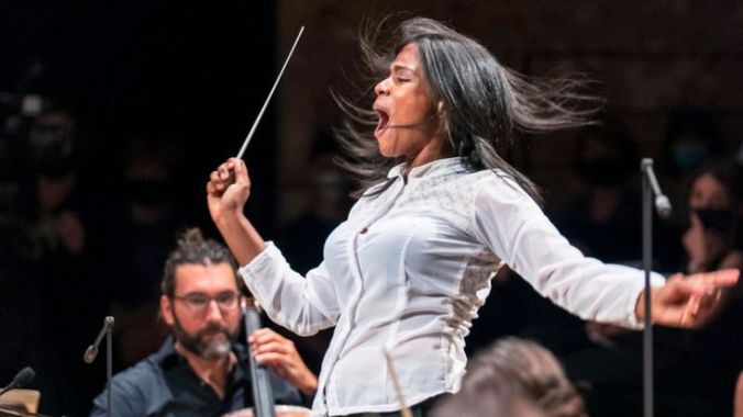 prmière cheffe d'orchestre noire