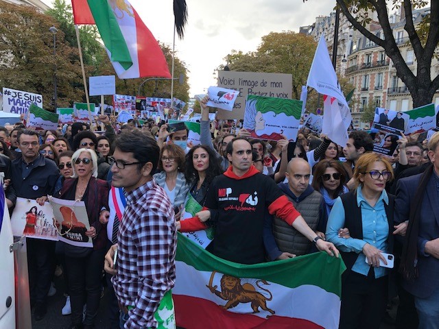 Manifestation Paris,Mahsa Aminini