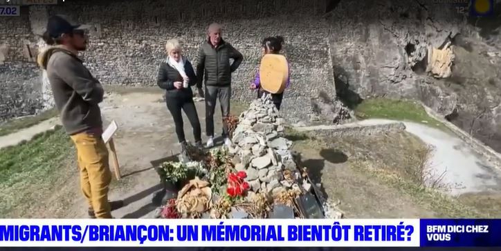 Briancon le maire demande le retrait d'une stèle commémorative en hommage aux migrants
